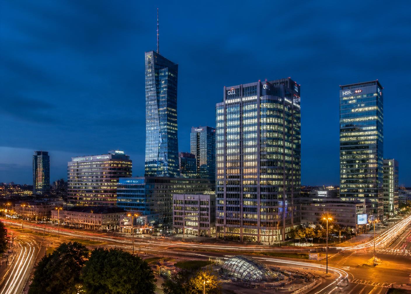 Rondo Daszyńskiego financial district at night